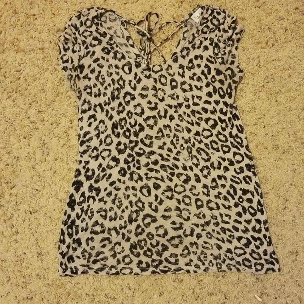 Daytrip short sleeve size Small